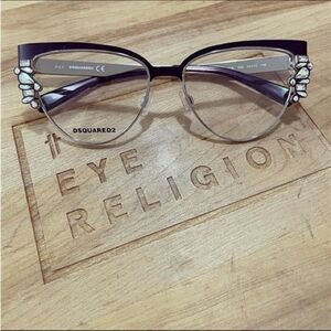 DSQUARED2 Women's Elegant Purple 5276 Glasses